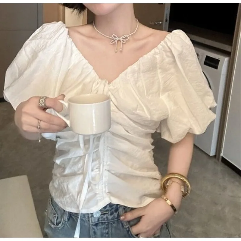 2026 Summer New Temperament V-neck Drawstring Pleated Shirt Shirt Romantic French Bubble Sleeve Shirt