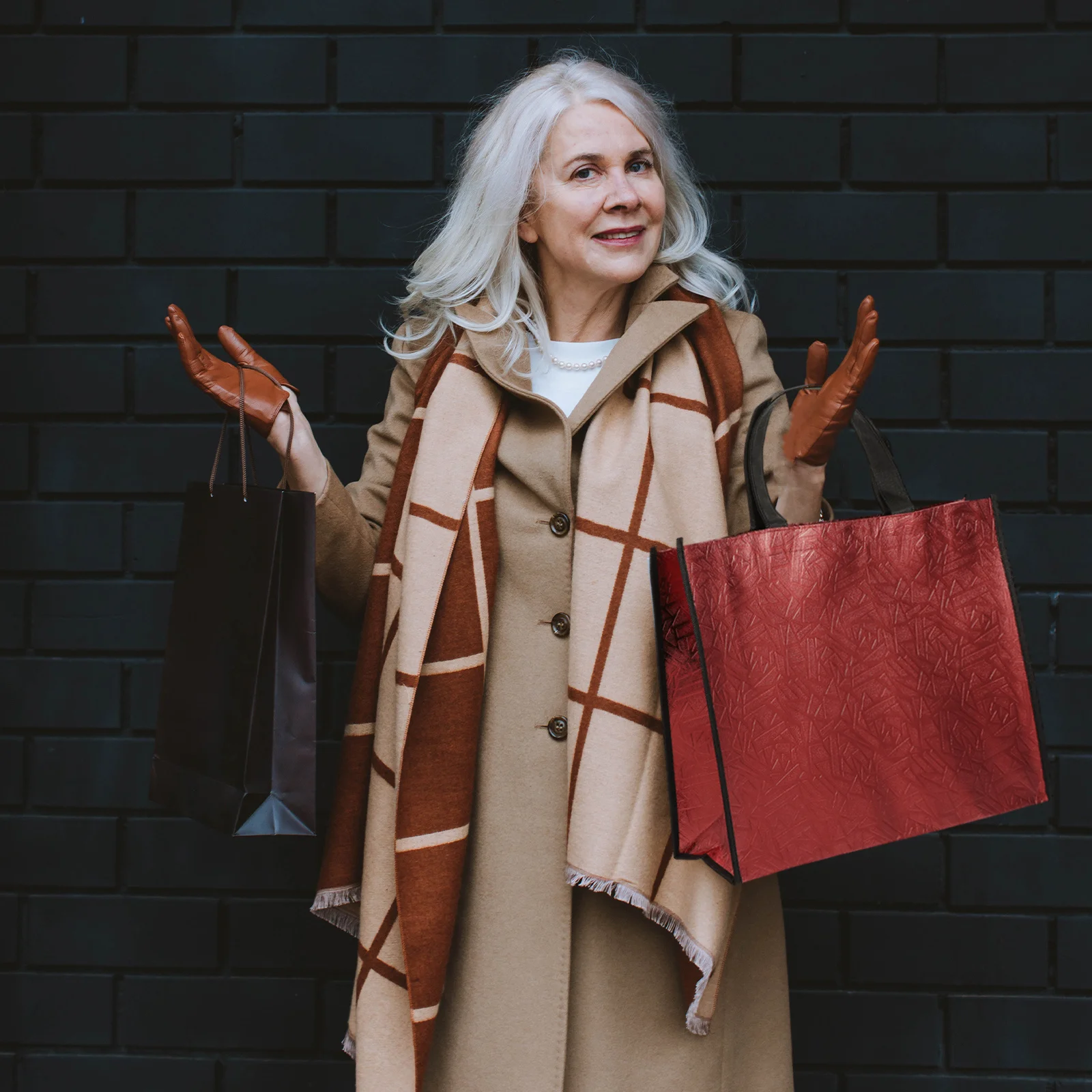 

4Pcs Gift Packaging Bags Reusable Tote Bags Portable Shopping Gift Wrapping Holders for Outdoor Travel Camping Picnic Use