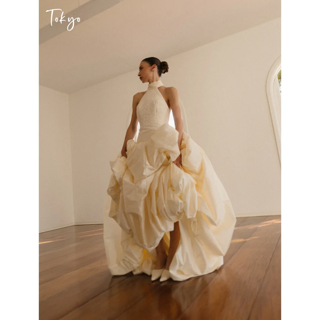 Tokyo Custom Ivory Halter Sleeveless Wedding Dress Ruffled High Low Skirt Wedding Gown Elegant Formal Bridal Evening Party Dress