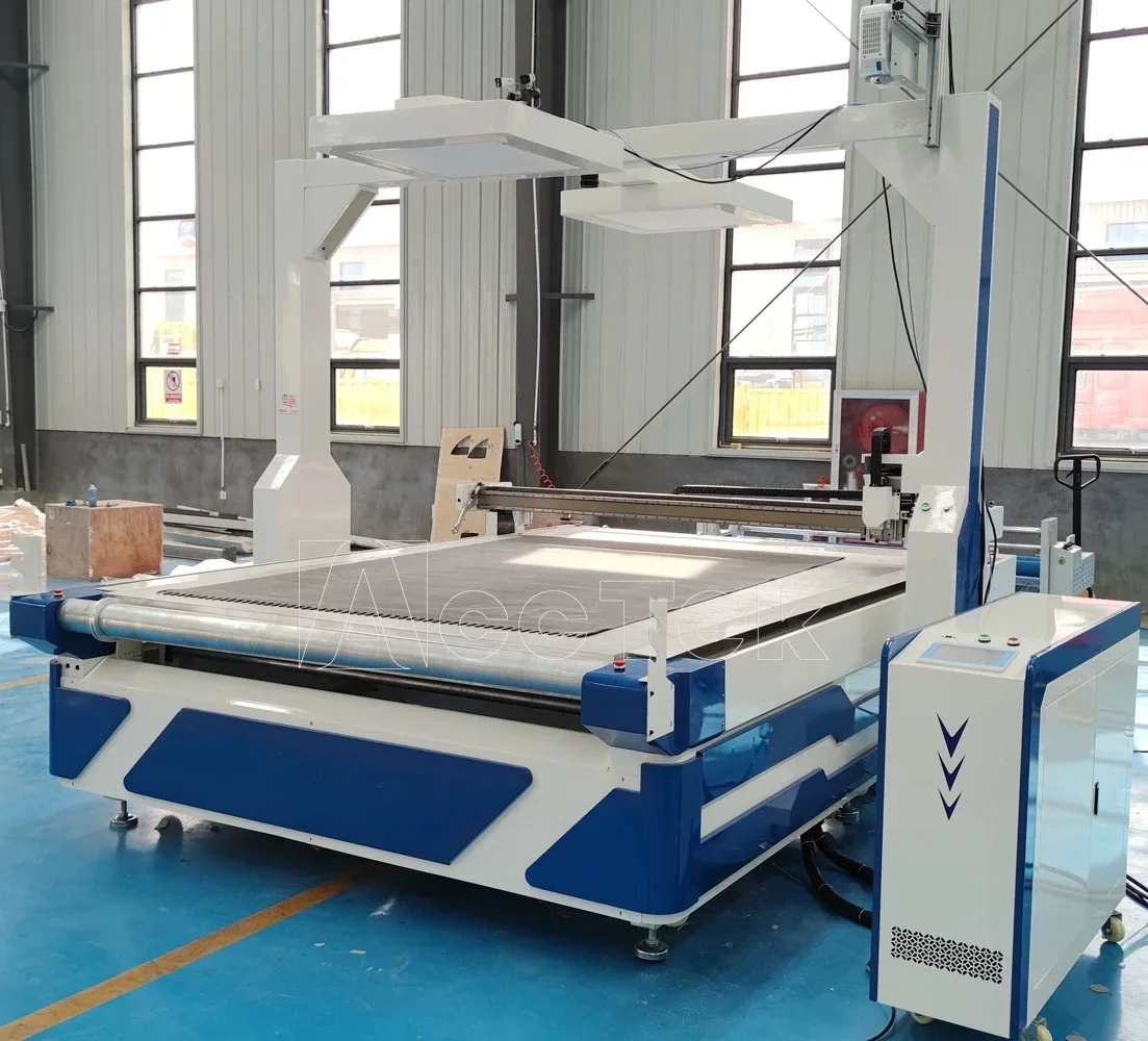 High Precision Curtain Digital Oscillating Knife Cutting Machine with Ccd Camera