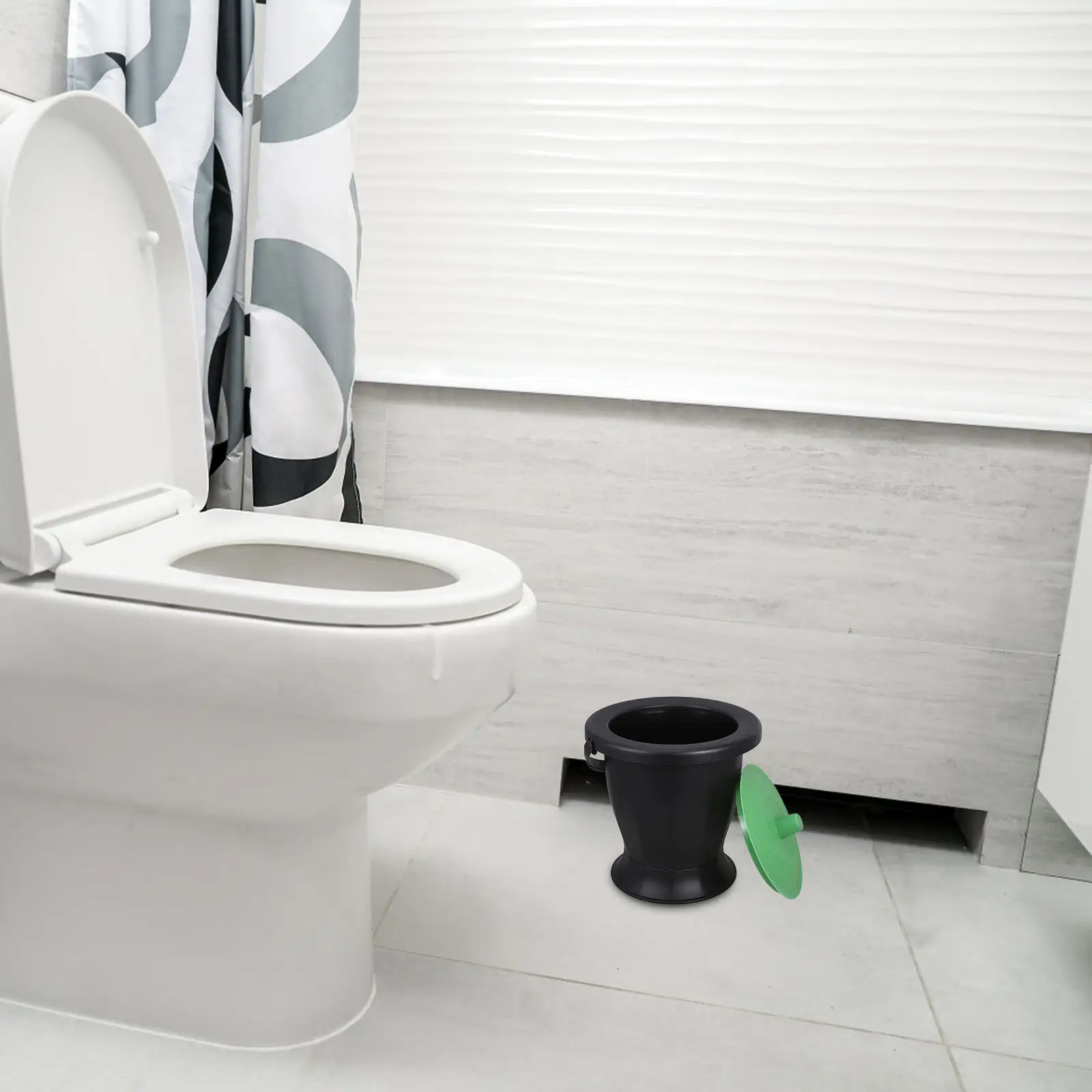 

Plastic Spittoon Urinal Portable Chamber Pot with Lid Sturdy Wear-Resistant Surface Non-Slip Base Safe Rounded Edges for Seniors