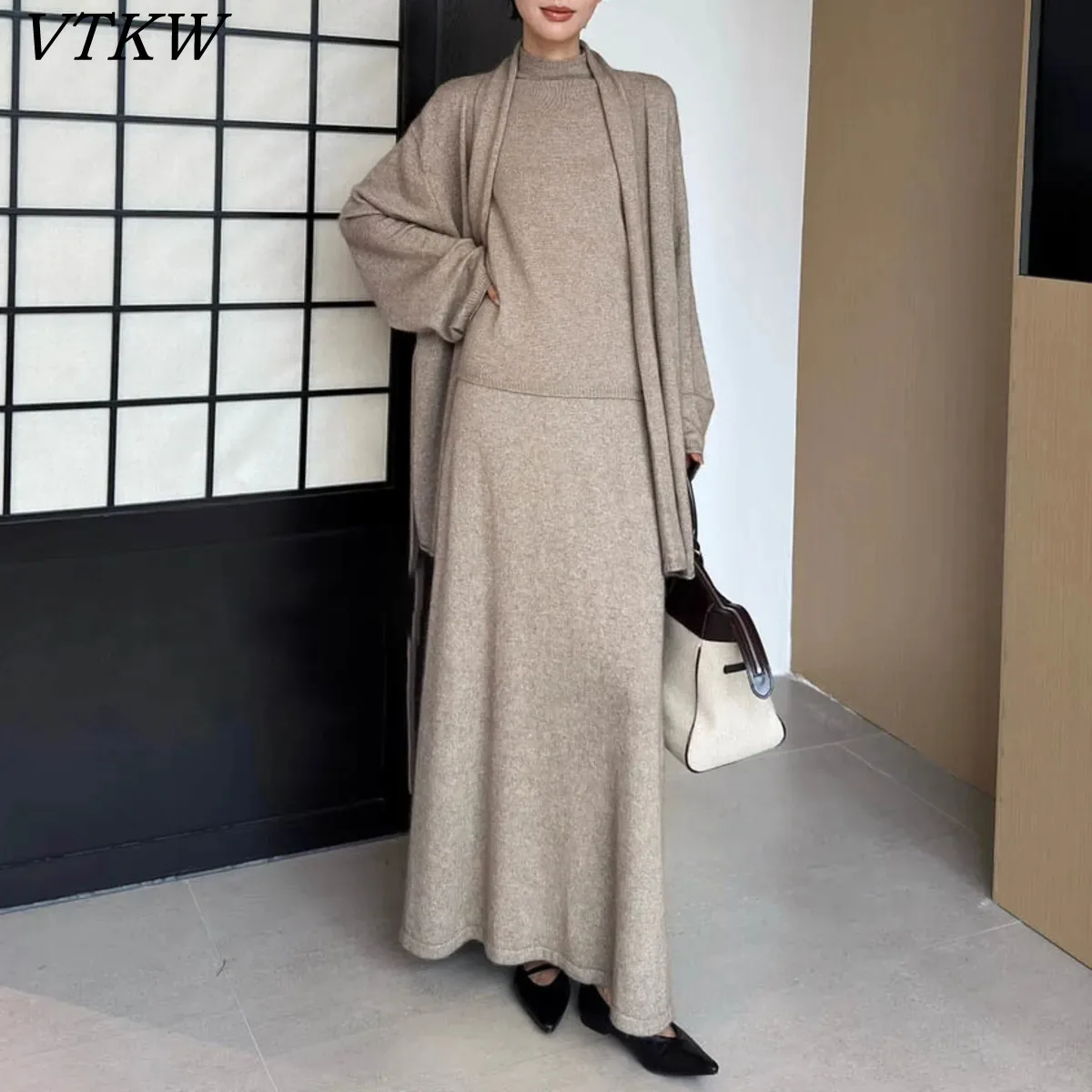 

VTKW женское чисто белое нижнее белье с ремешками на талии, весенний стиль 2022, высококачественный свободный длинный комплект из двух предметов с открытым воротником