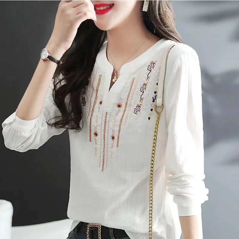 100% Cotton White Long-sleeved Shirt For Women 2024 Spring And Autumn New Fashion Loose Embroidery NationFal Style V-neck Blouse