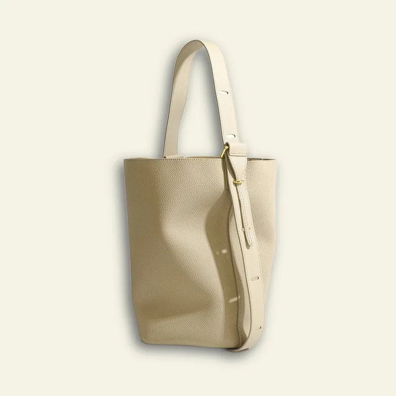 

Designer leather women's crossbody carrying bucket bag made of cowhide, high-quality single shoulder, large capacity large bag