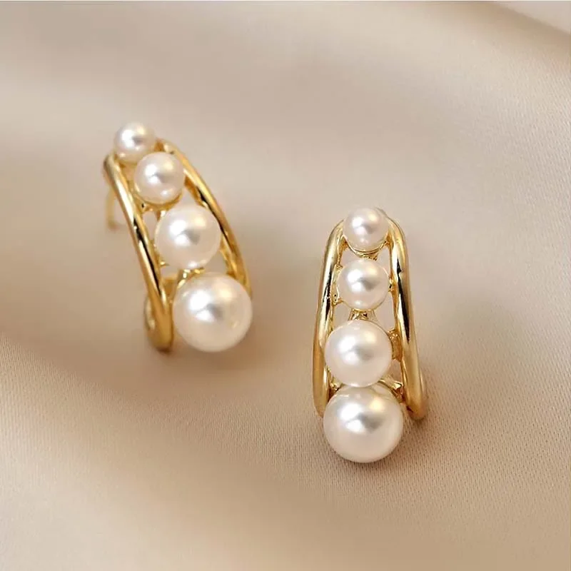 French Retro Imitation Pearl Earrings No Hole Female Korean Simple Temperament C Shaped Pearl Clip on Earrings Without Piercing