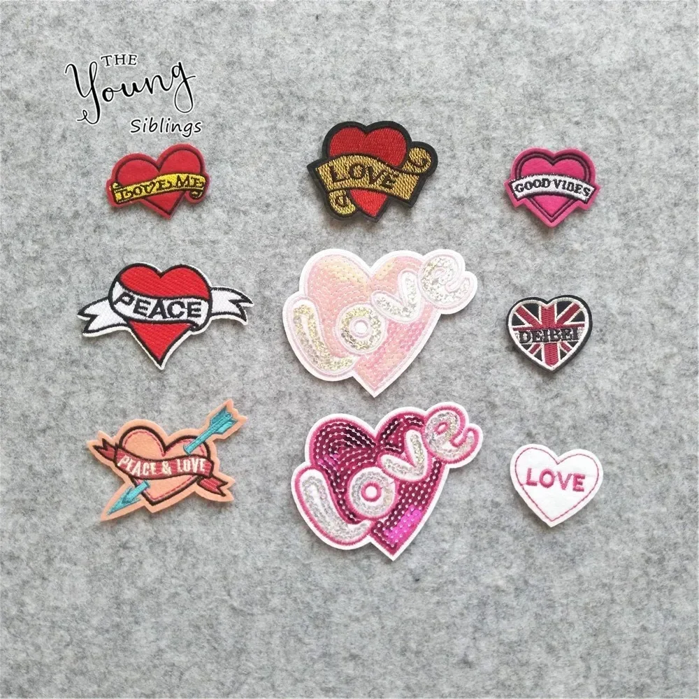 1PCS Red heart Embroidery patches Hat Bag Badge decor iron on patch for Clothes Stripes stickers Accessories Cartoon Applique