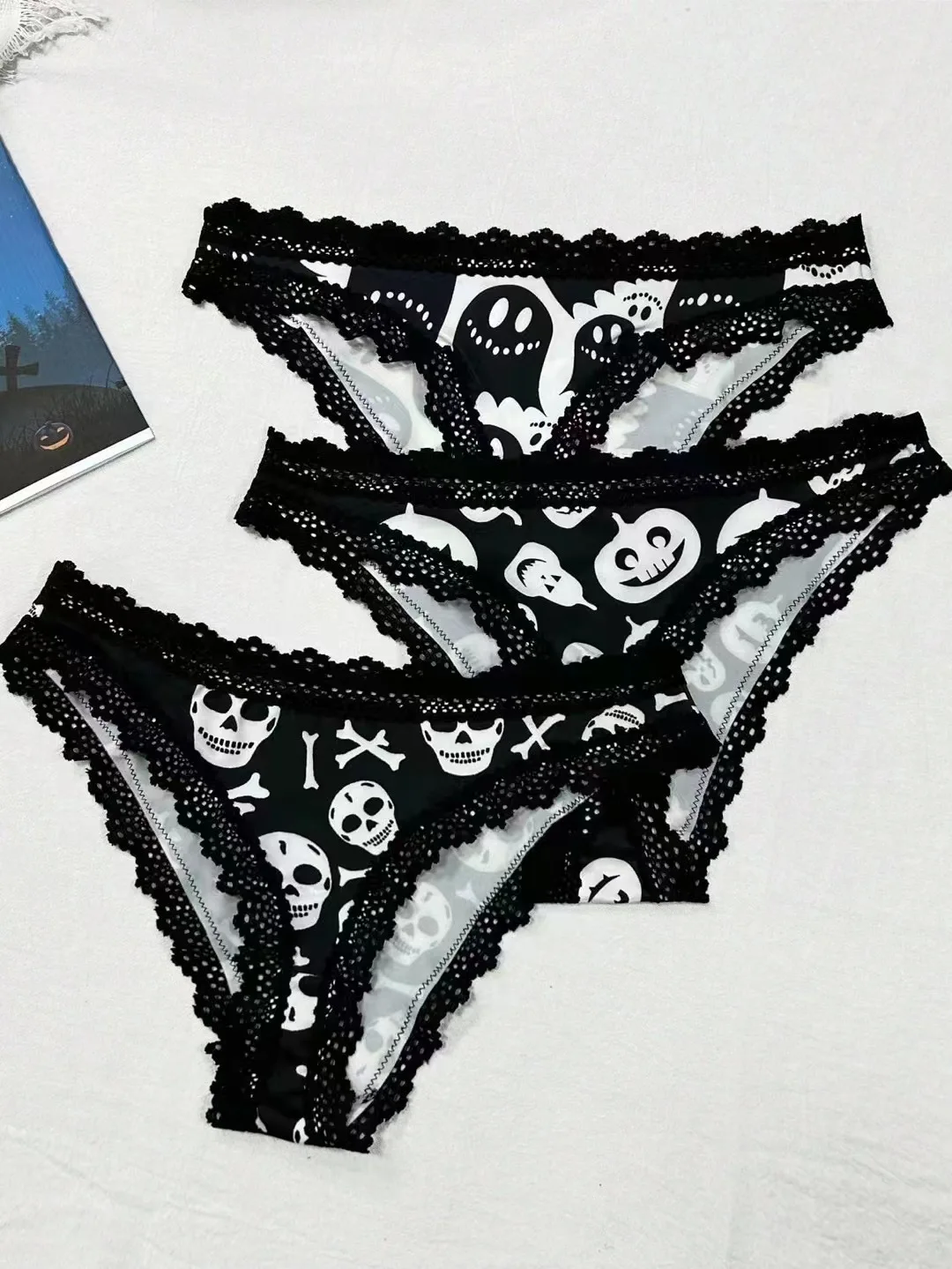 Halloween Underwear skull Pumpkin Ghost Women\'s Sexy triangle underwear Comfortable Underwear Thin Section underpants Gift