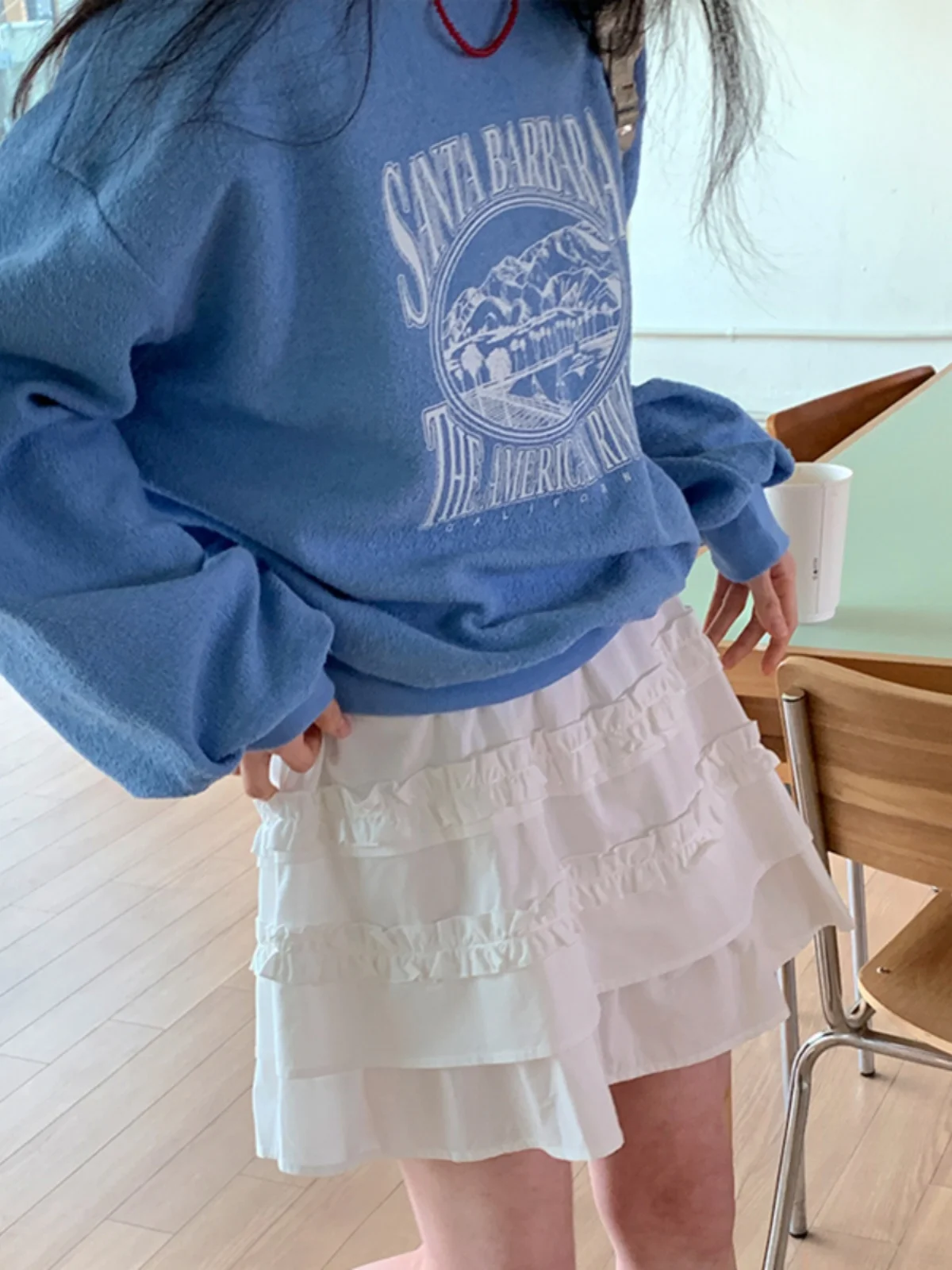 Loose Fit round Neck Pullover Hoodie Women's Blue White Color Crew Neck Sweatshirt Spring 2026 New Style Individual Pattern