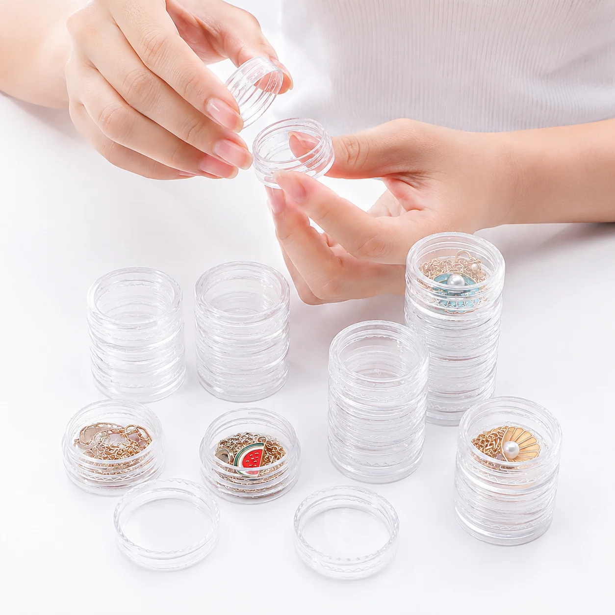 10/50 Stück Mini Runde Klare Kunststoff-Probenbehälter mit Deckeln, Kleine Aufbewahrungsdosen für Bastelzubehör und Schmuckzubehör – Detail 3