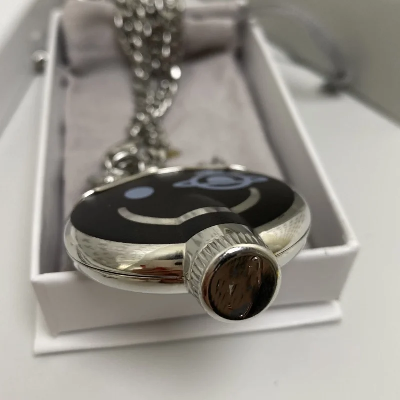 

New Portable Zinc Alloy Necklace Lighter With Trendy Personalized Design, High-end Light Luxury Gifts For Men And Women