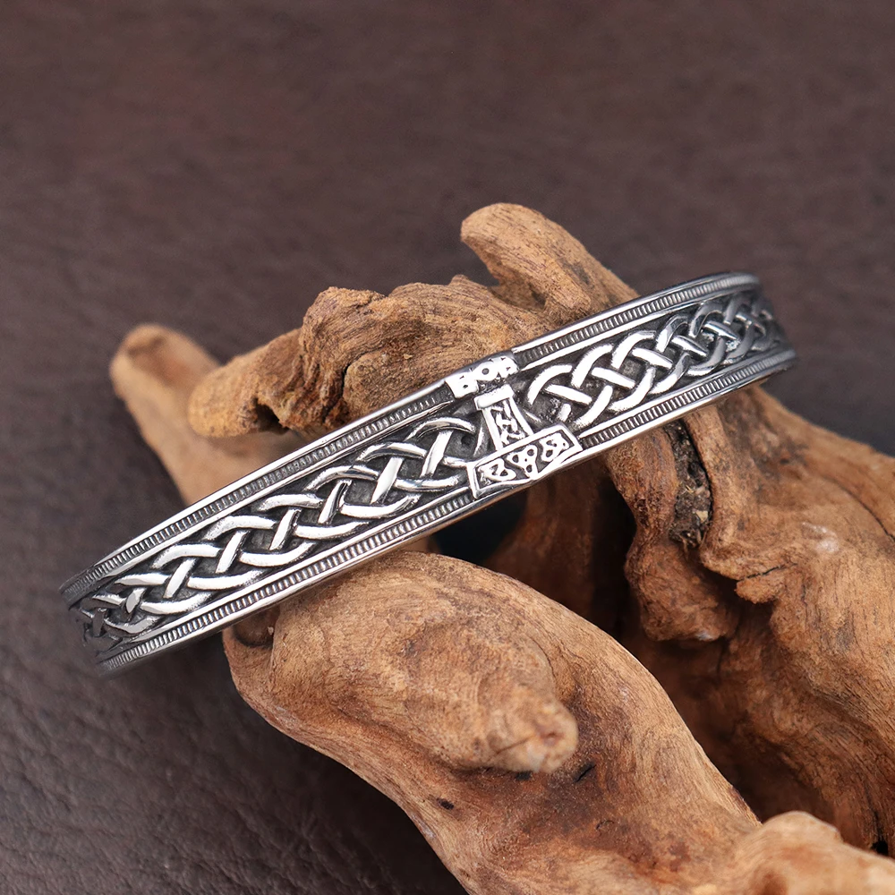 

Stainless Steel Men's Viking Thor's Hammer Bracelets Vintage Nordic Runes Opening Bangle Classic Fashion Adjustable Jewelry Gift