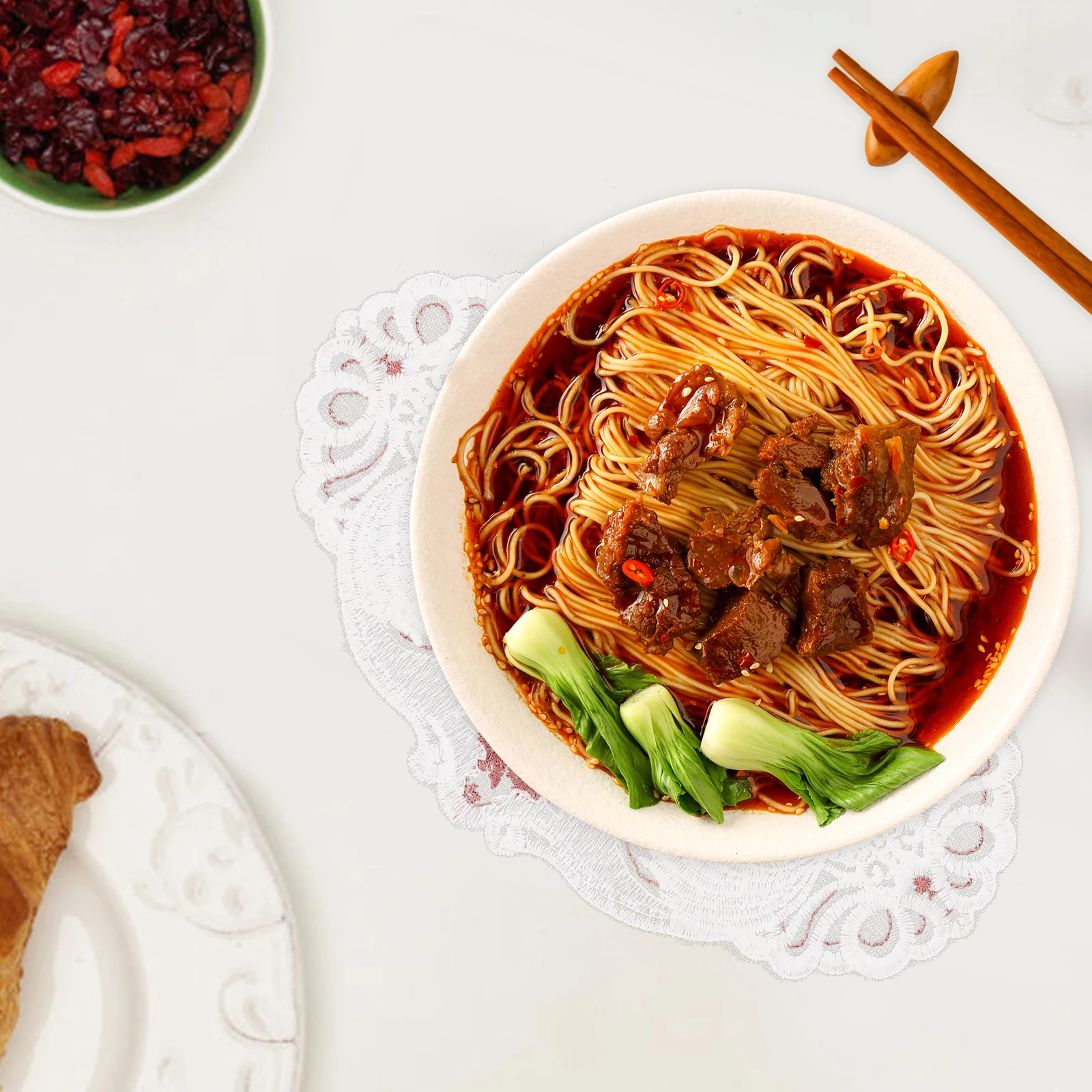 

2Pcs Embroidered Lace Dining Table Placemats Floral Pattern Washable Decorative Cup Cushion Coasters for Home