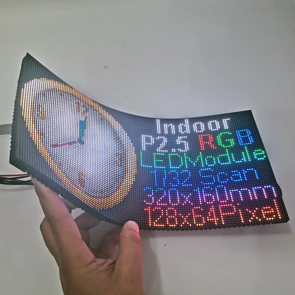 Módulo suave LED P2.5, 320x160mm, Panel Flexible LED P2.5 Módulo de pantalla LED curvo a todo Color para interiores