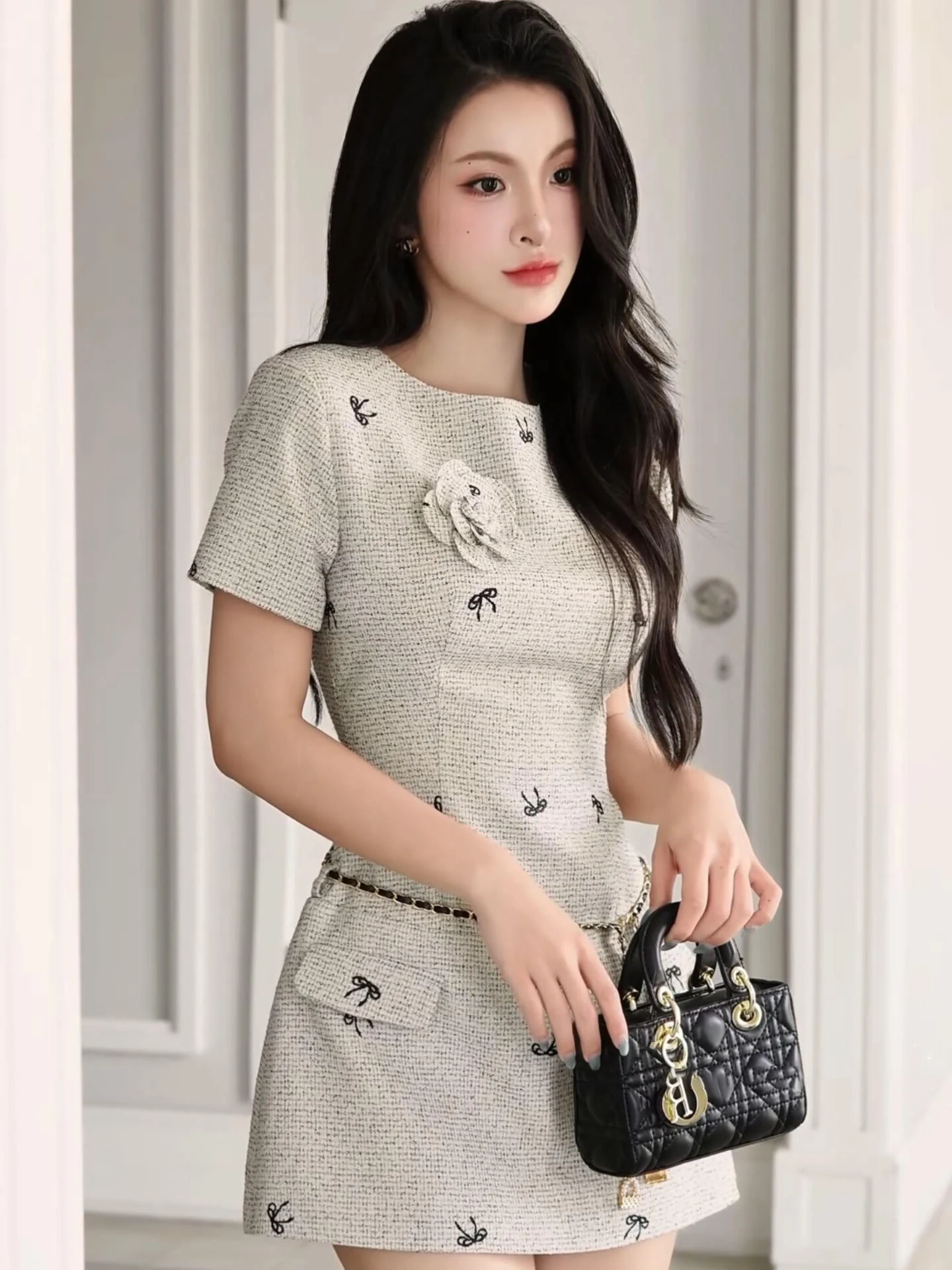

Elegant Knot High Waist A-Line Dress Polyester Fabric Short Sleeve Zipper Back Closure Summer Fashion for Ladies