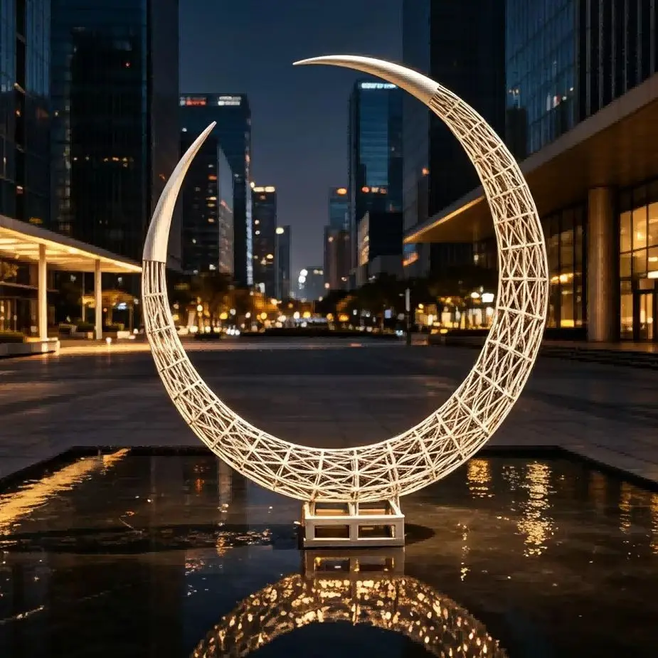Hollow Wireframe Crescent Stainless Steel Sculpture Custom Modern Metal Decor For Villa Courtyard Lawn Outdoor Garden Landscape