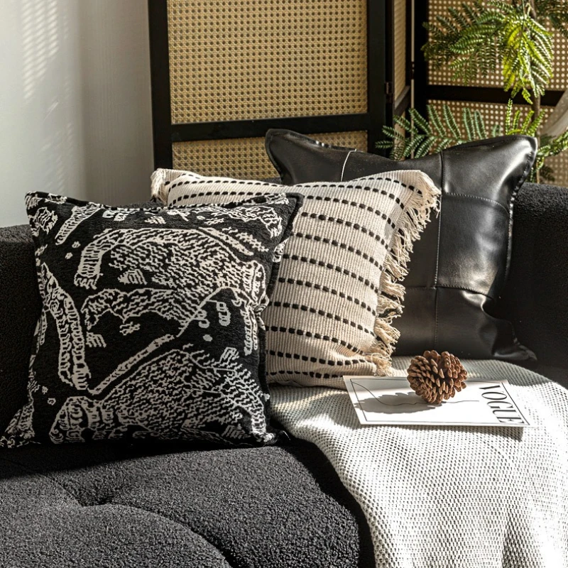 

Premium Leather Woven Cushion Cover Maillard Brown PillowCover Luxury Boho Vintage Home Decor for Sofa Couch Living Room Bedroom