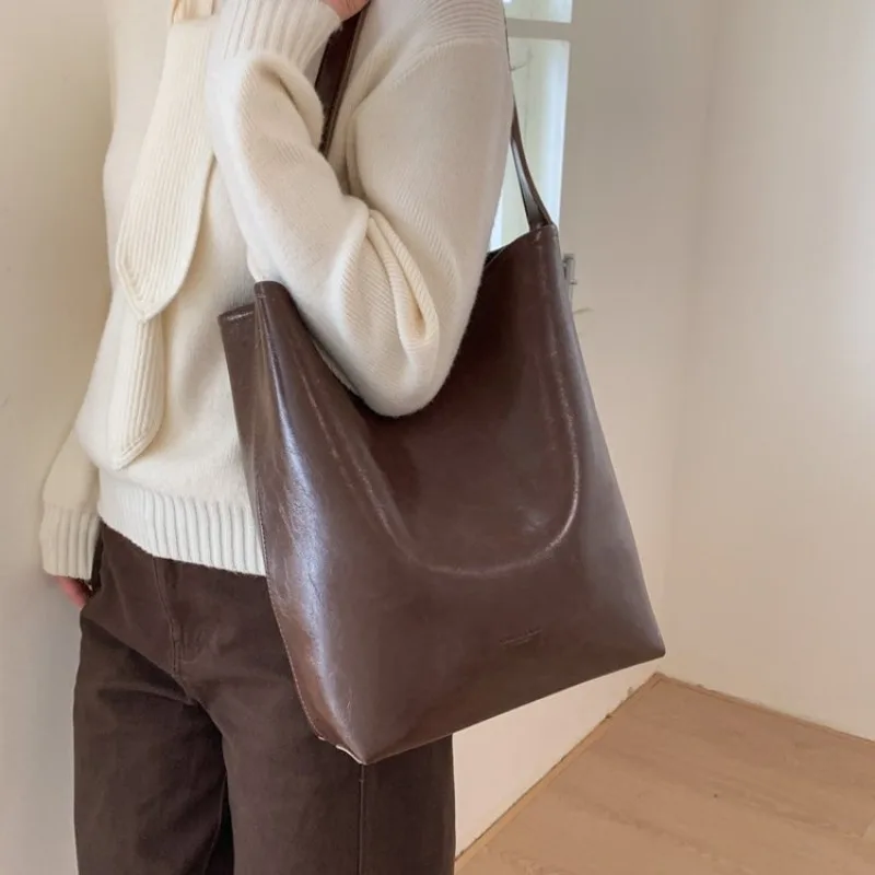 

Elegant Women Leather Handbag Simple Vintage Design Trendy Crossbody Messenger Tote Bag for Everyday