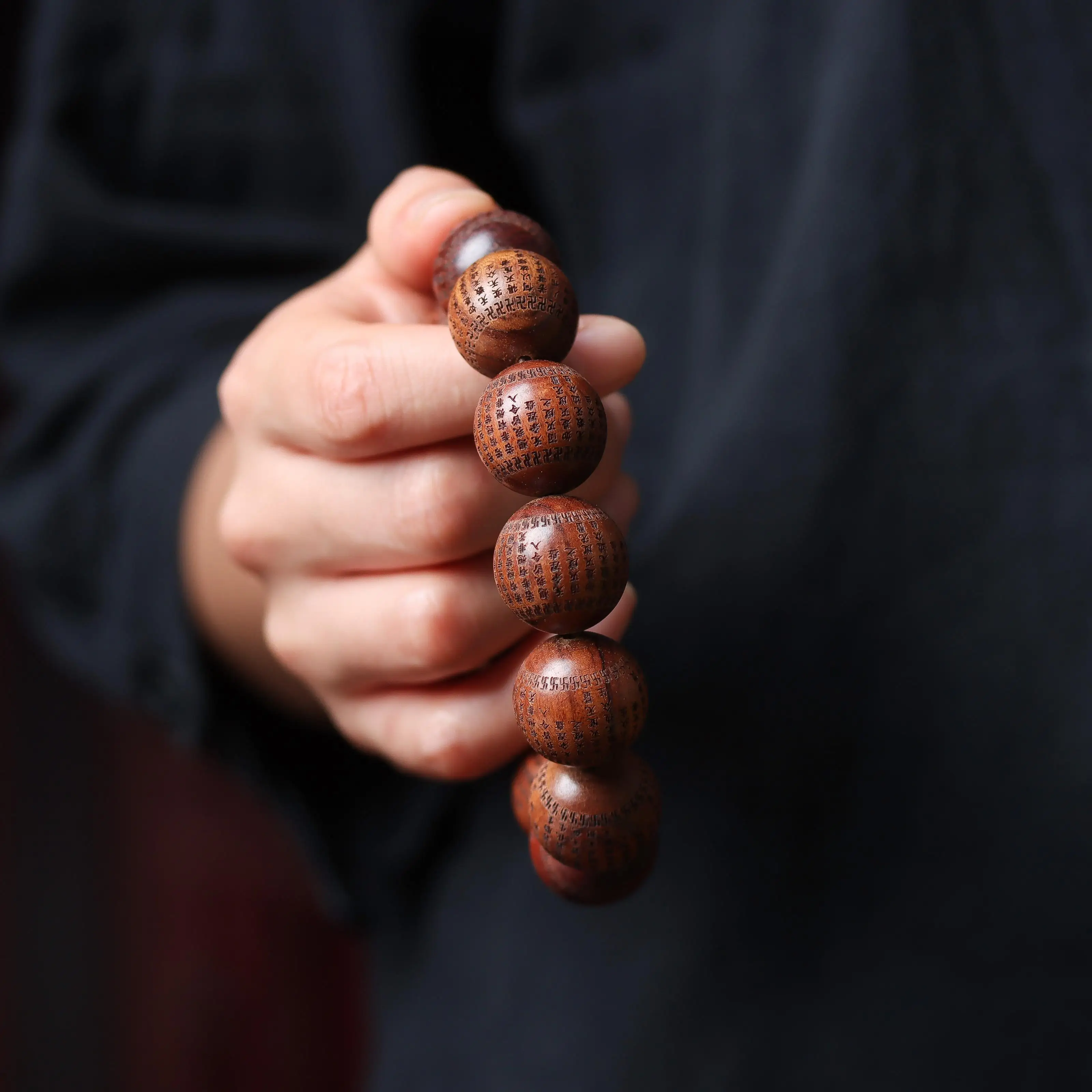 

Big Leaf Yellow Pear Carved Sutra Bracelet Prajna Paramita Heart Buddha Beads Ethnic Style Automobile Hanging Ornament