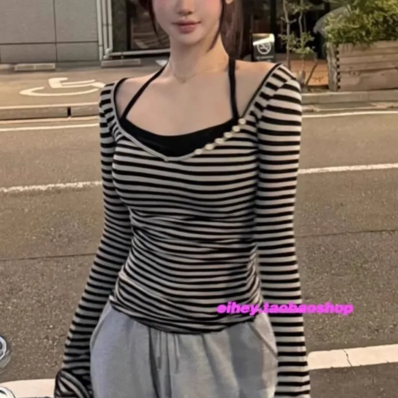 

Винтажная тонкая футболка с v-образным вырезом и пуговицами, женская осень 2022, новые корейские повседневные топы в полоску контрастного цвета