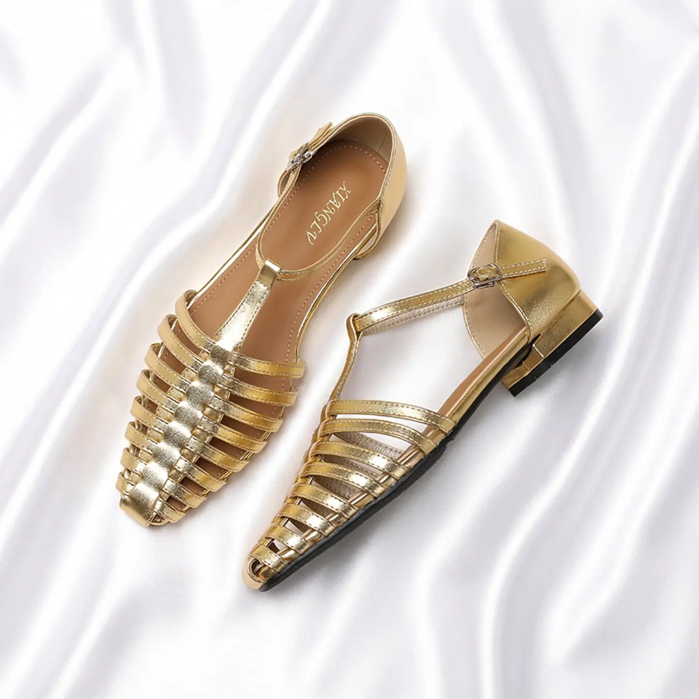 

Retro Brand Designer Women's Sandals Summer Hollow Woven Roman Shoes Casual Gladiator T-Strap Plus Size 43 Flats Sandalia