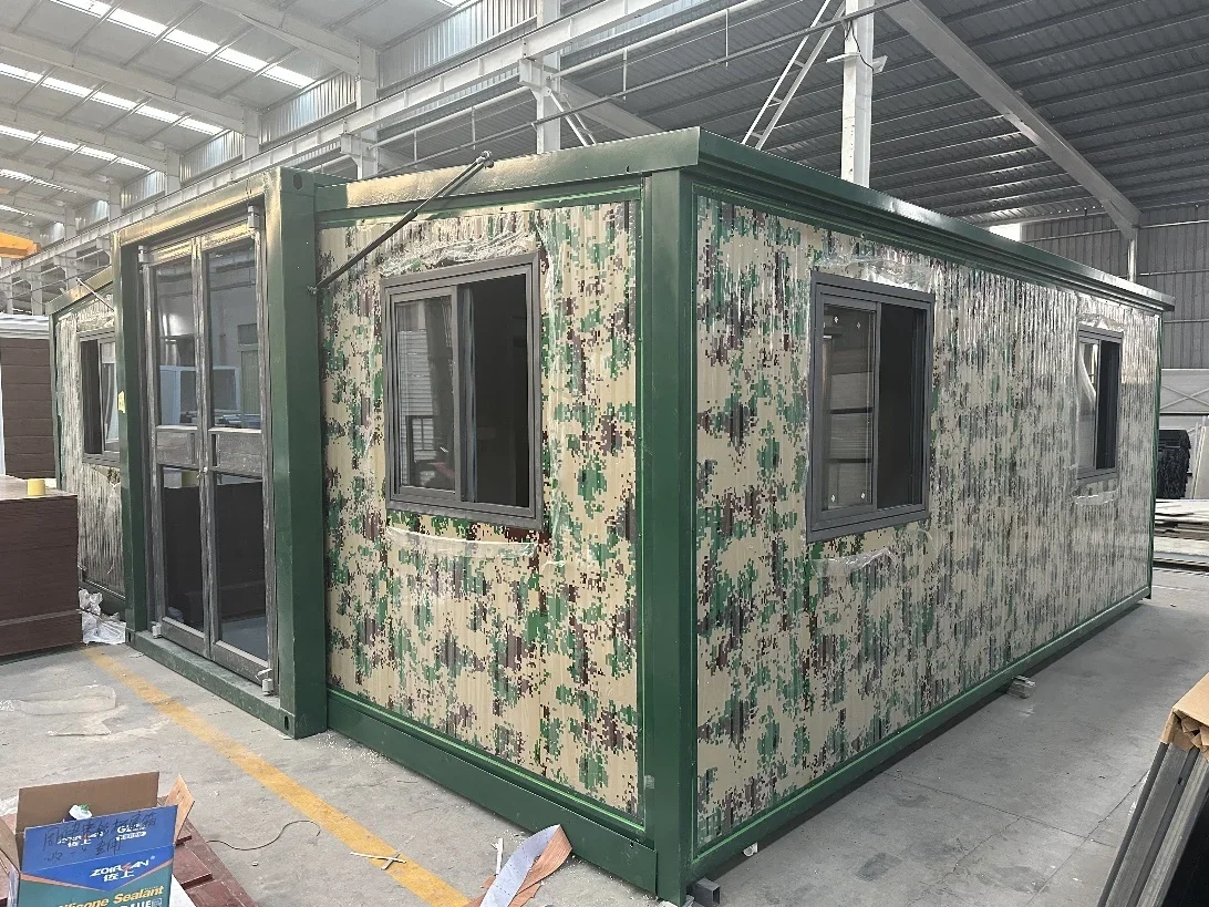 Customized Prefabricated Modular Expandable Container House 20ft 40ft Luxury 2 3 4 Bedrooms Mobile Villa Garden Office Hot