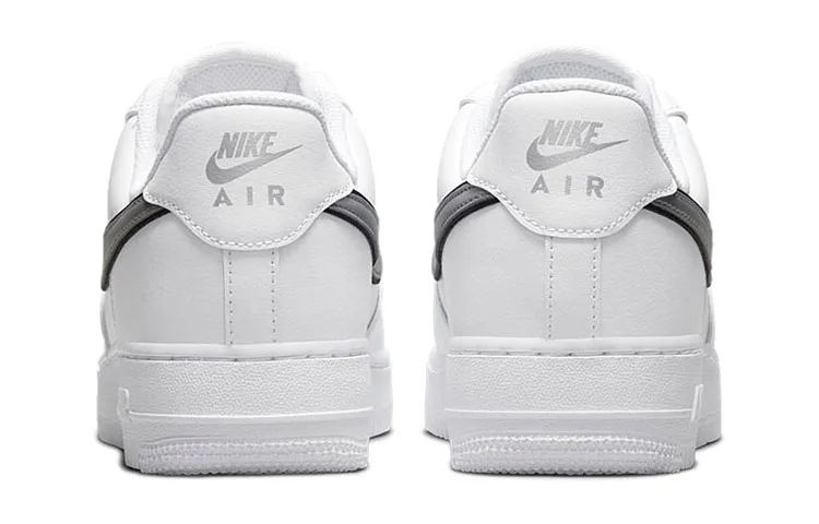 Женские кроссовки Nike Air Force 1 Low '07 Essential White Metallic Silver Black