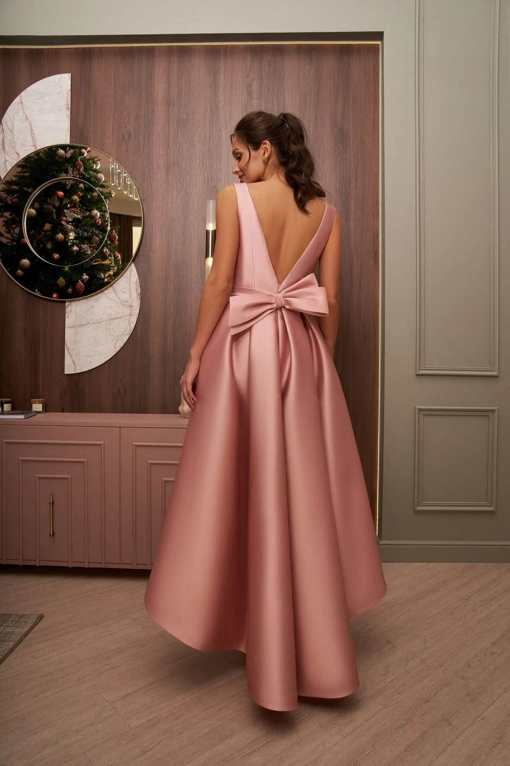 Pink Evening Dresses Satin Short Front Long Back V Neck Ruched Backless A Line Formal Party Simple Prom Gowns Graduation Dresses