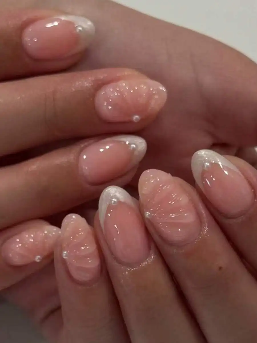 

24pcs Short Oval 3D Gel Nail Stickers, Create Faux Pearl Flower Nails, French Acrylic Press-On Nails, Short Size Perfect Fit Fak