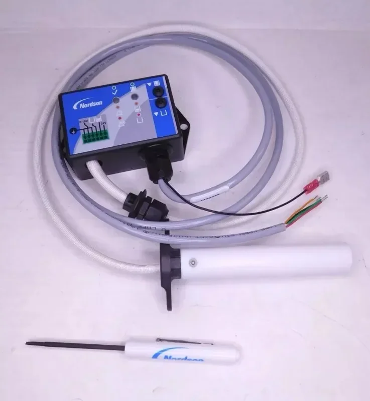 

Nordson импортировал оригинальный датчик уровня жидкости Nordson 1126088 Датчик уровня.