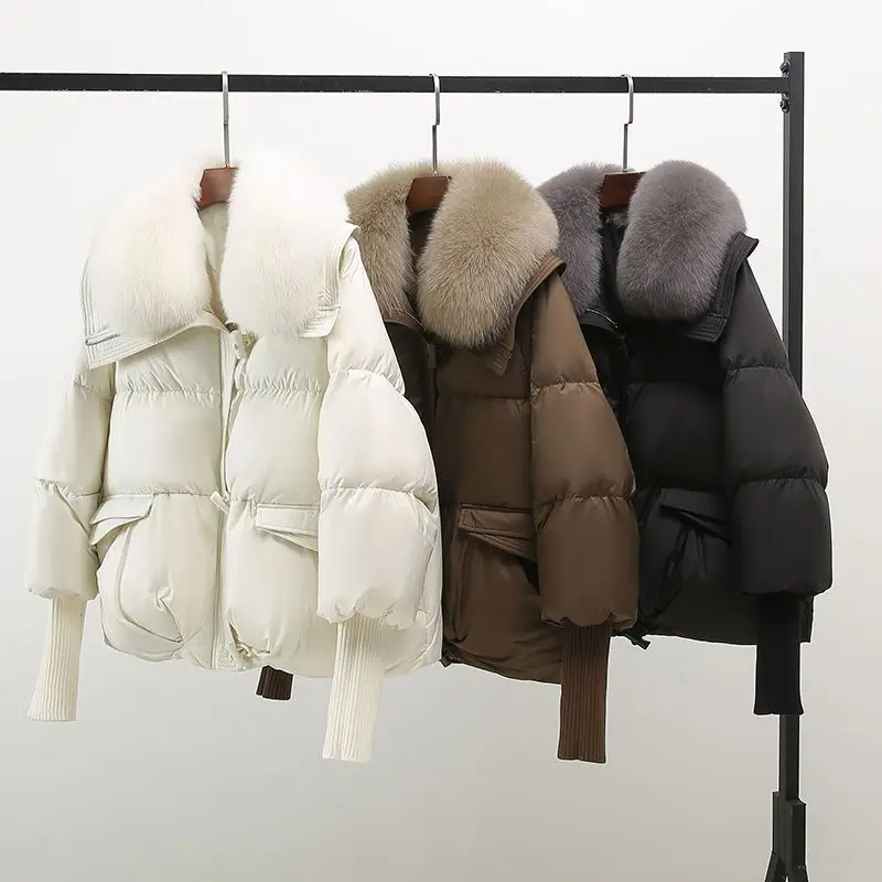 2025 invierno nueva Chaqueta corta acolchada mujeres Parkas Cuello de piel abrigos de algodón grueso ropa negro Casual prendas de vestir exteriores Mujer