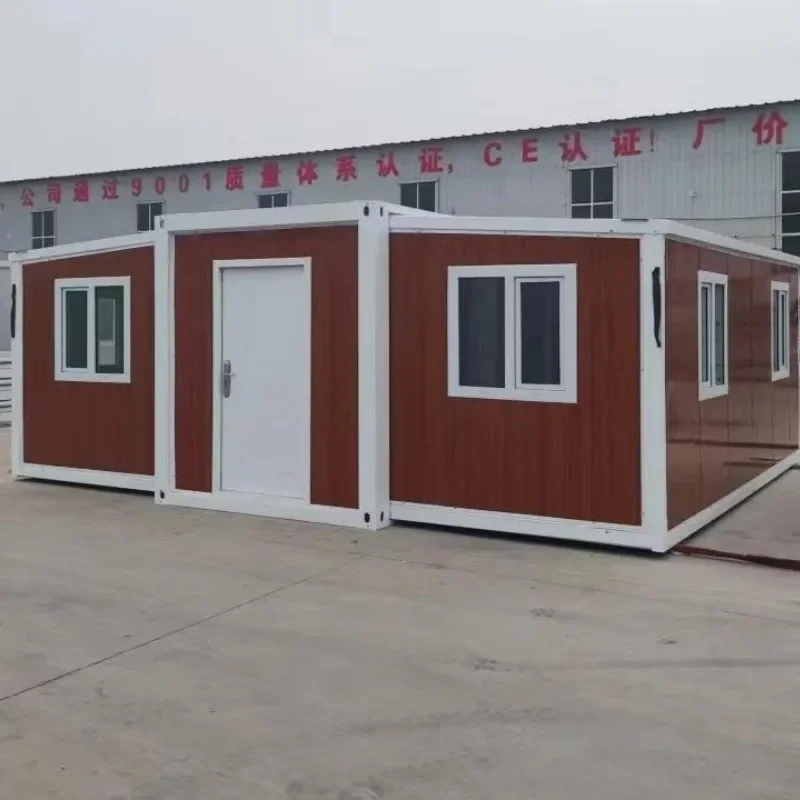 Custom Designed Prefab Villa 40ft Expandable Container House Luxury 3 Bedrooms Tailored Layout