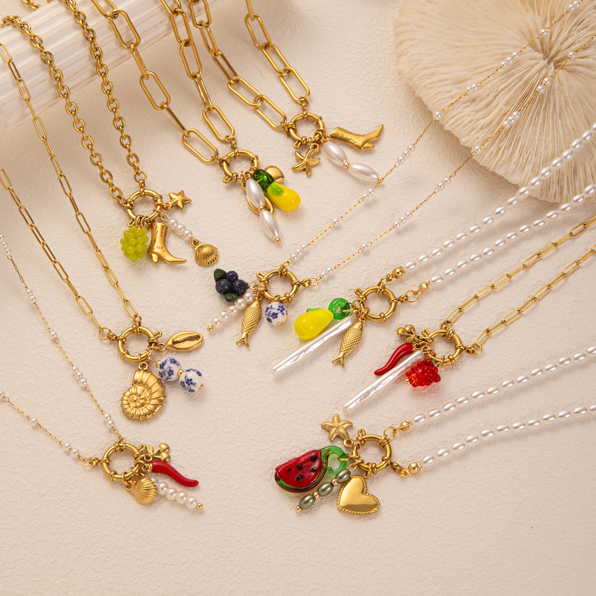 

Stainless steel fruit heart boots ins high-end feeling collarbone chain pearl starfish necklace gold-plated