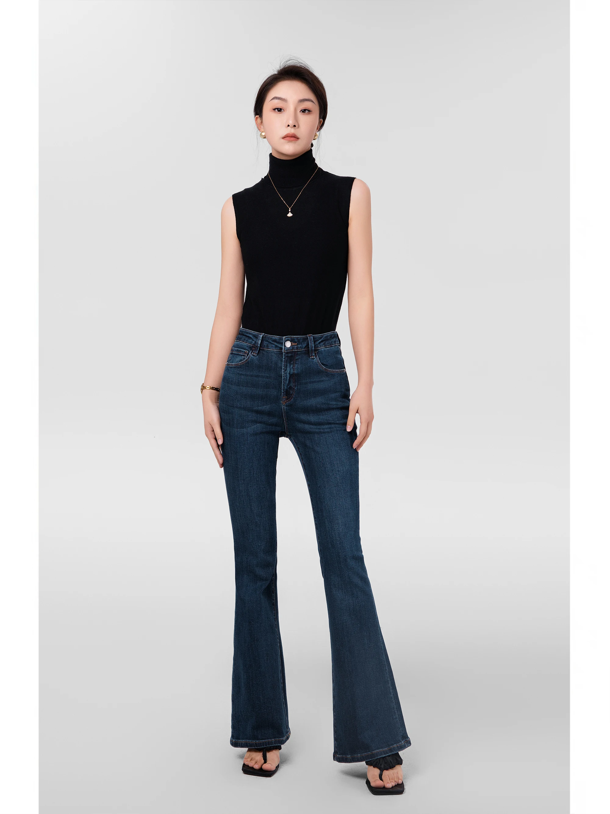 

Женские джинсы с высокой талией, брюки-копыта, осенние новые утягивающие универсальные расклешенные брюки, повседневные хлопковые эластичные брюки...