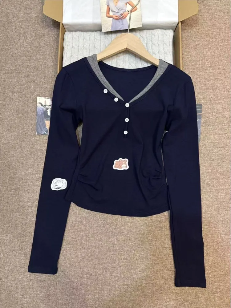

Модные темно-синие футболки с v-образным вырезом на пуговицах, женские осенние новые повседневные хлопковые тонкие лоскутные футболки с длинными рукавами, шикарные винтажные футболки, топы Y2K