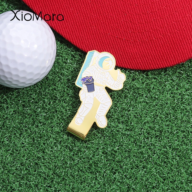 Creative Golf Ball Marker Hat Clip Astronaut Shape Magnetic Removable Golf Ball Position Mark One Putt Golf Accessories