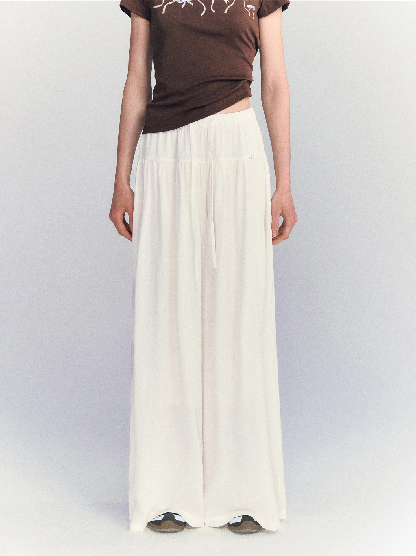 AsGony Pure Color Pleated Drawstring Elastic Waist A-Line Wide Leg Pants Lightweight Breathable Drapey Long Trousers