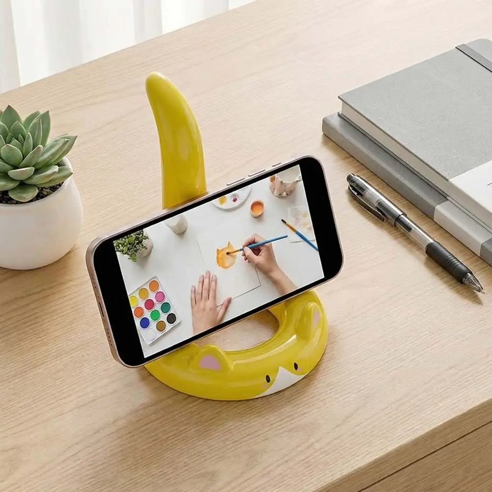 

Держатель для телефона в виде кошки из смолы, фигурка-подставка для рабочего стола, мультяшная подставка для телефона в форме кошки