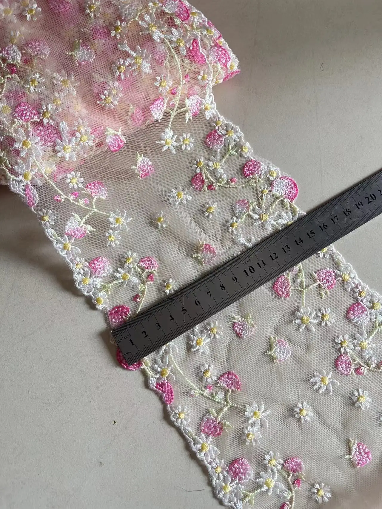 20Yards Pink Strawberry Embroidered Tulle Lace Trimmings Dress Laces Fabric Sewing Girl Lingerie Underwear Crafts Material