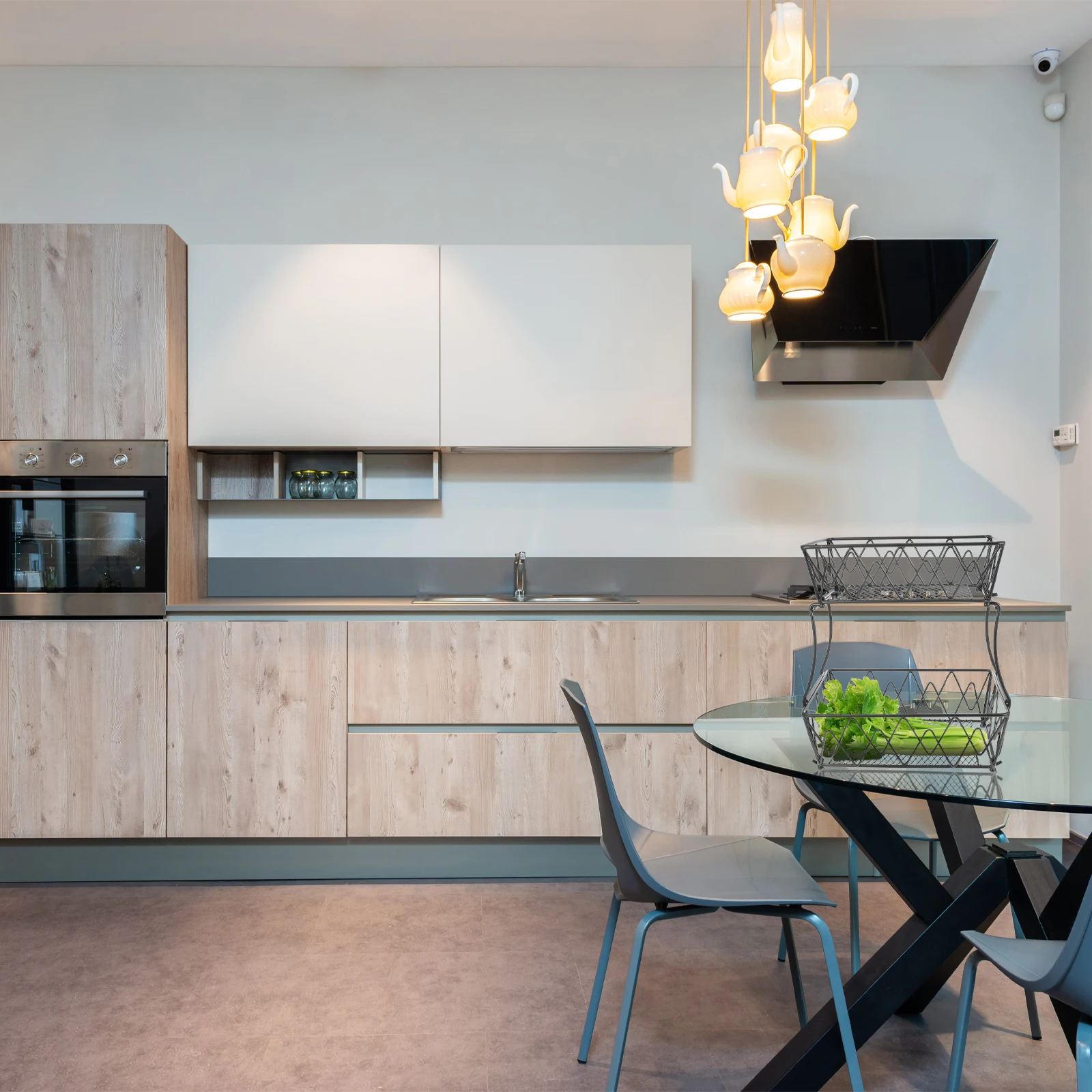 

1Pcs Iron Basket Double Layer Fruit and Vegetable Storage Organizer Kitchen Home Use Creative Multifunctional Holder for Fruits