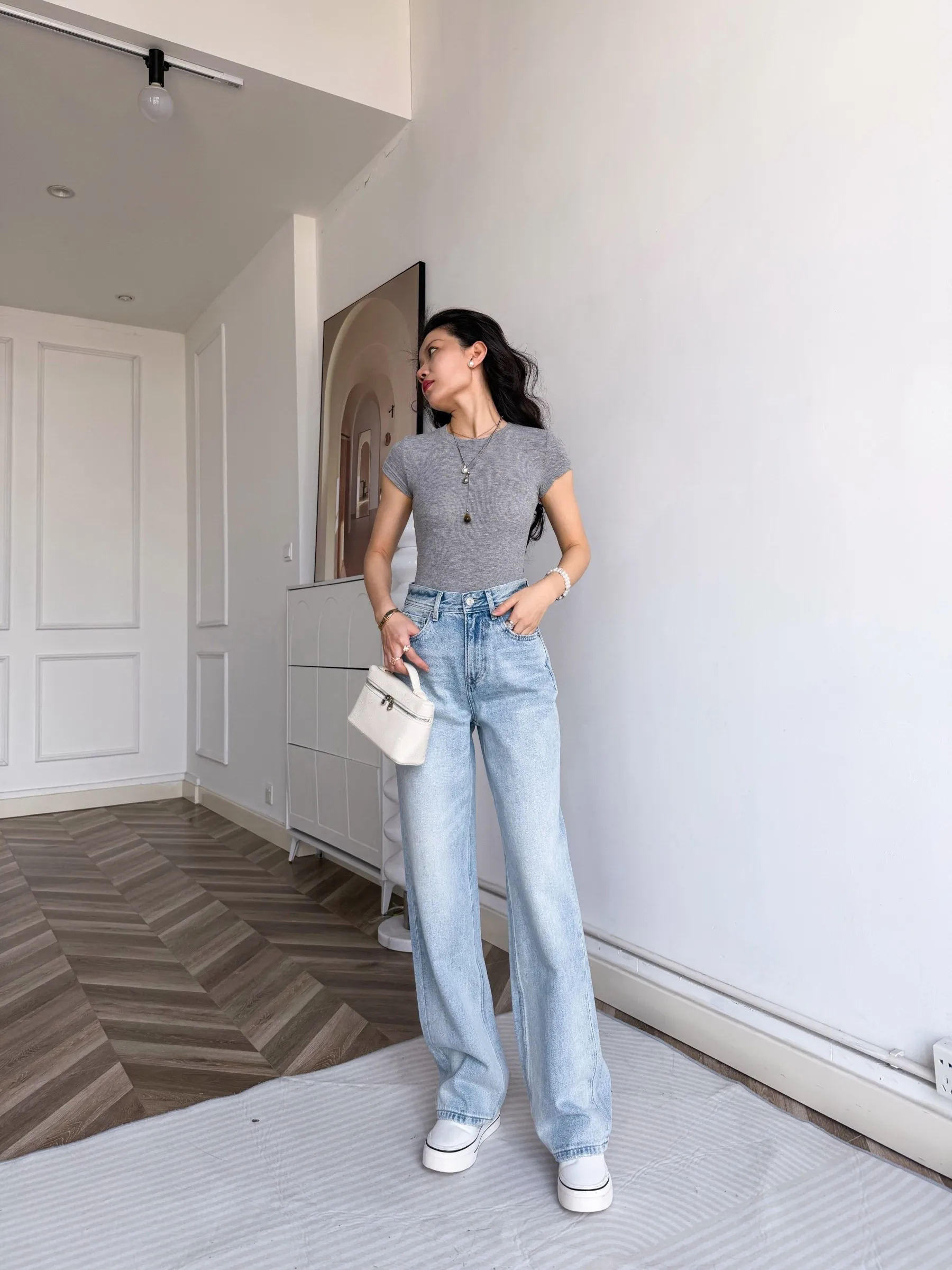 

Epic Level High Waist Straight Leg Light Blue Narrow Version Cold Sensation Jeans Terri Brand Spring 2026 Ladies Faion
