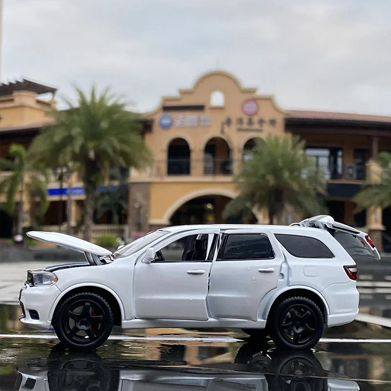 1:32 ダッジデュランゴ SUV 合金車モデルダイキャストメタルおもちゃの車モデル高シミュレーション音と光コレクション子供のおもちゃのギフト