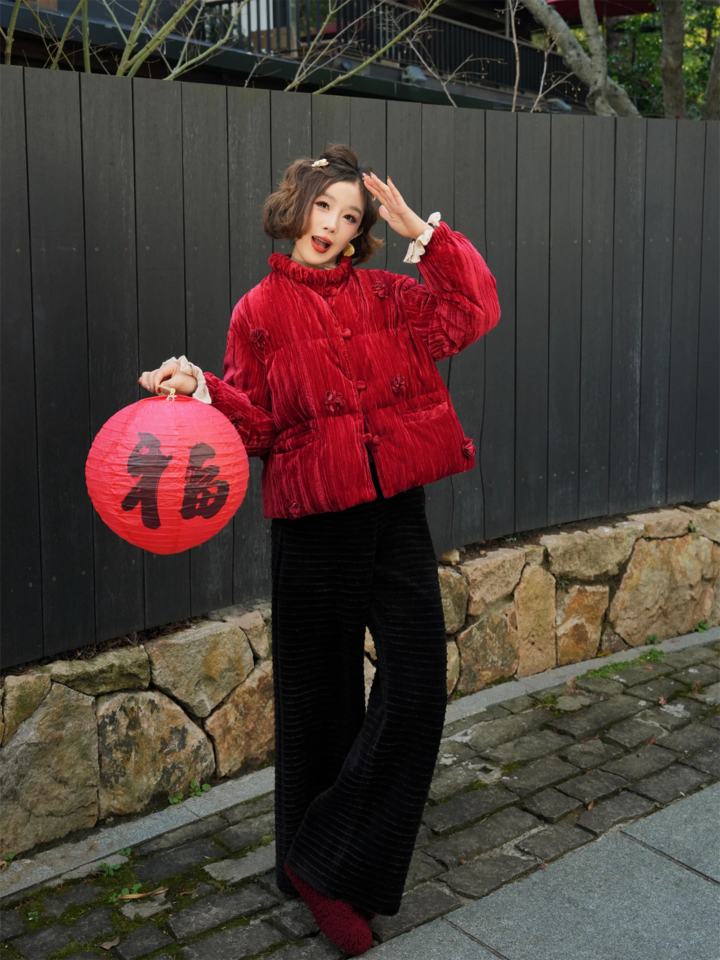 

Женское пальто Yolo осенне-зимнее из золотистого бархата с вышивкой, пуховик с перьями павлина, 90% белый гусиный пух, 3D цветочная вышивка