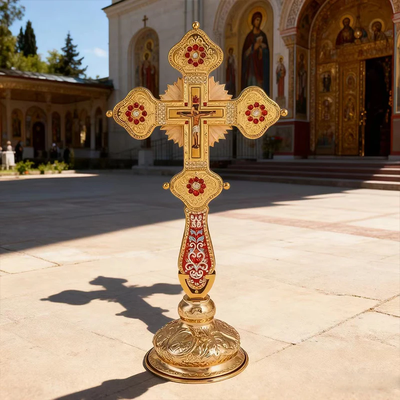 Vergoldetes Orthodoxes Standkreuz mit Emaille- und Kristalleinlage und Kruzifix-Ikone, Hochwertiges Kirchenaltar-Kreuz für Liturgie und spirituelle Zwecke – Detail 12
