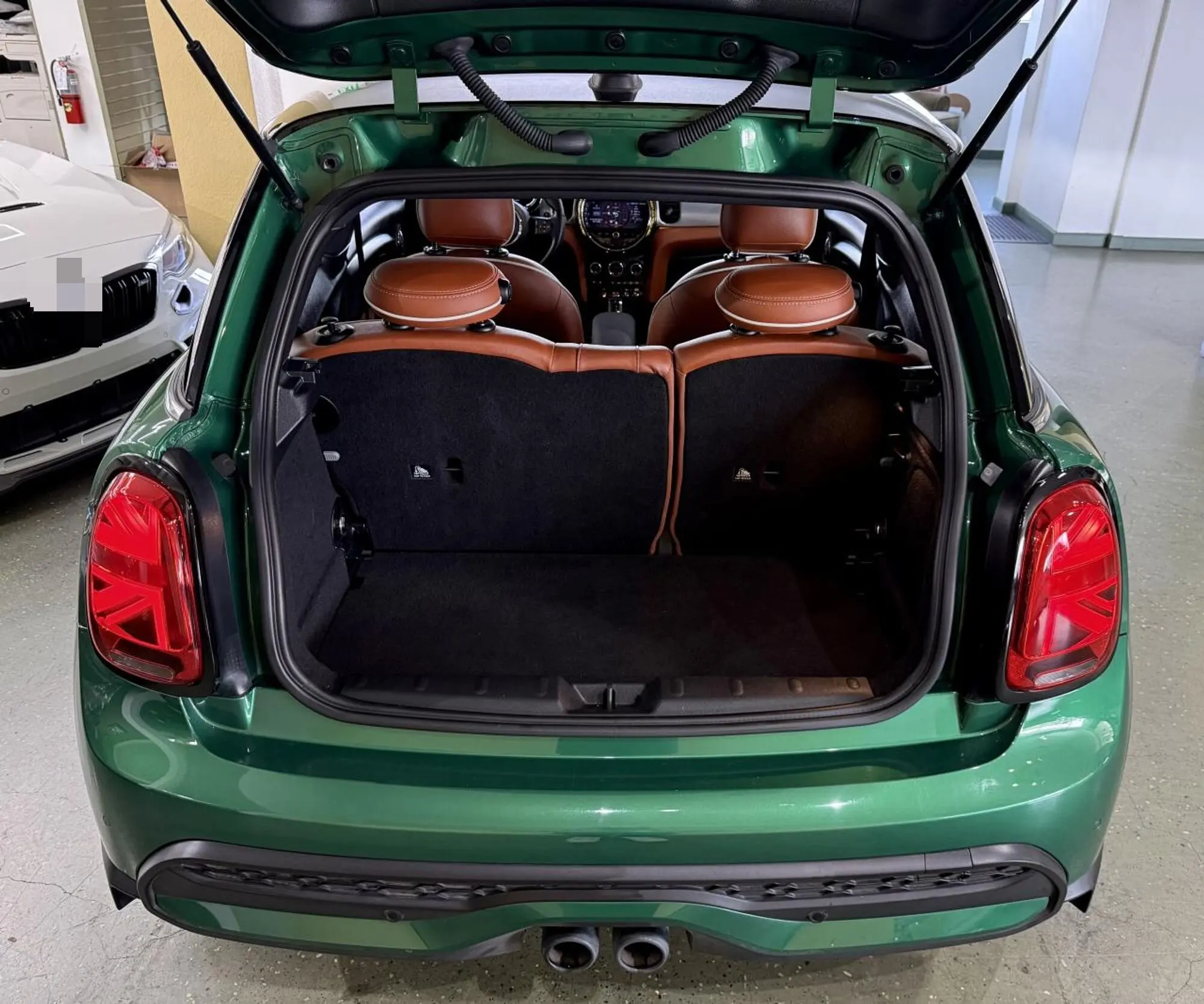 Back Struts Damper With Spring For Mini Cooper F56 2014 15-2024 Only 3-Door Hatchback Rear Tailgate Boot Gas Spring Lift Support