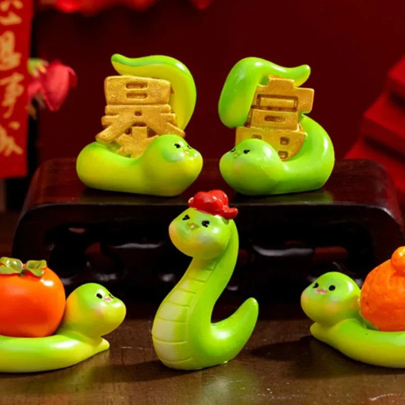 New Years Gift Mini Resins Zodiacs Snake Figurine Landscape Ornament for Home Decorations Office Desk Accessories