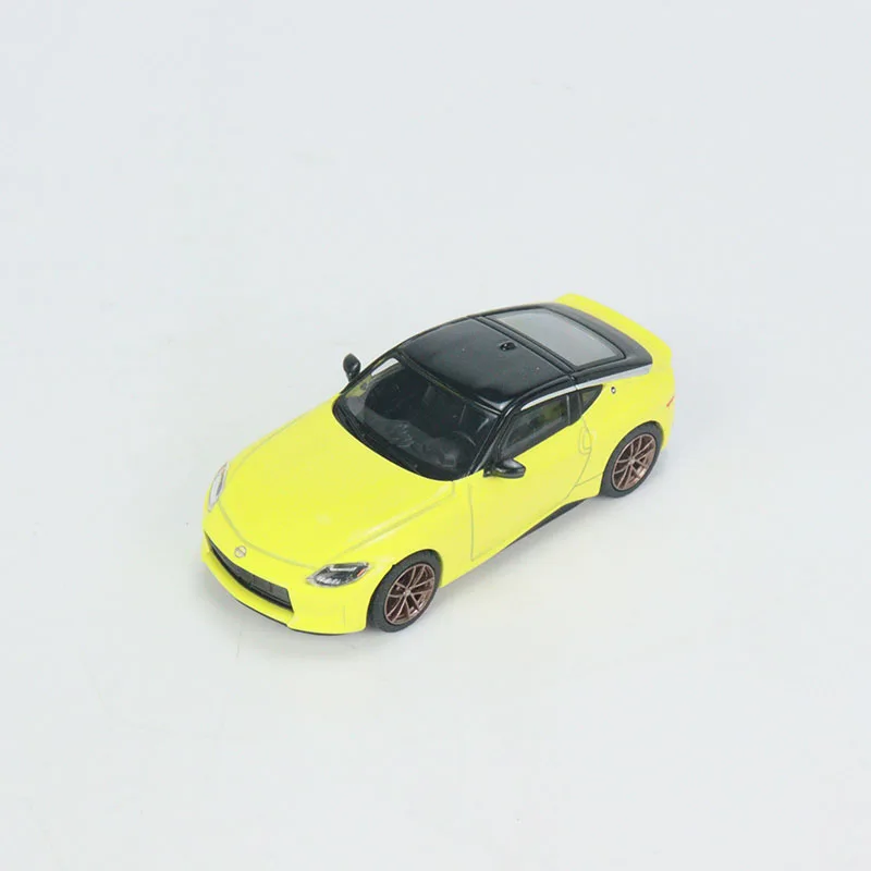 

MINI GT Diecast 1:64 Scale Nissan Z Proto Alloy Car Model Collection Souvenir Display Ornaments Vehicle Toy