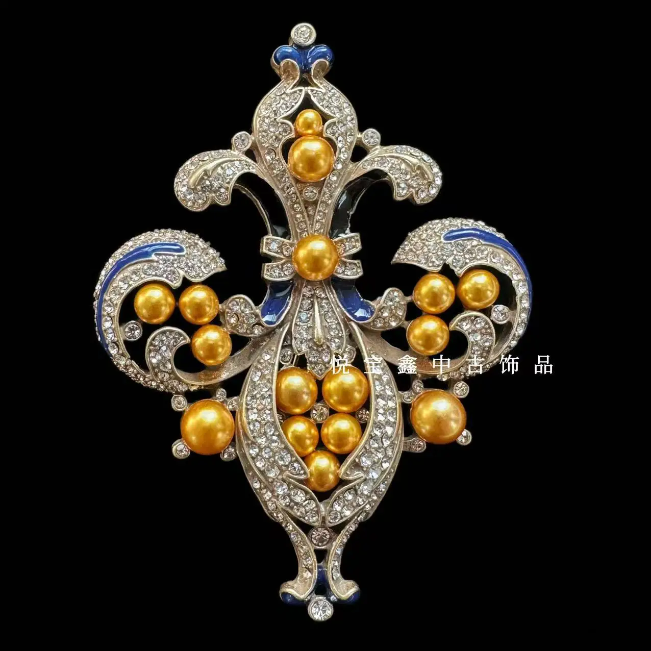 Jewelry Hollow Floral Brooch with Colorful Diamonds, Cross Pendant Necklace, Simple Vintage Versatile French Style