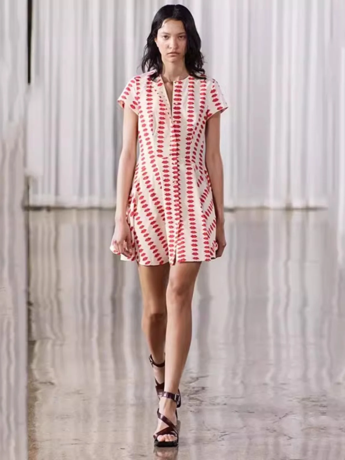 Sli Red Lip Print Rolschaats Dr Zomer Nieuwe collectie Dames Faionable Street Sle ort Sve rond Ne Dr