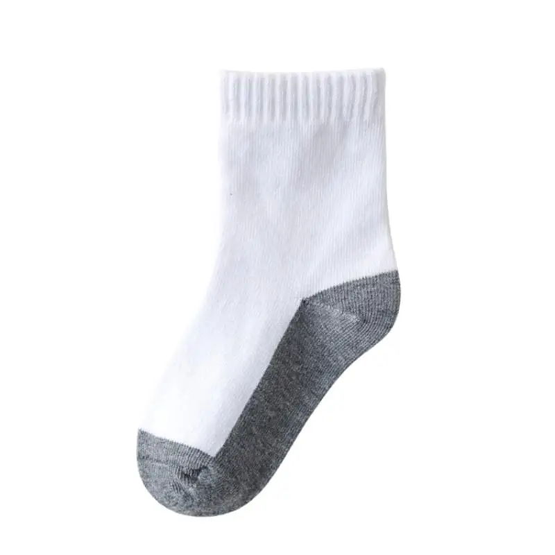 5 Paar Kinder-Schulsocken, einfarbig, für Jungen und Mädchen, Sportsocken, mittelhohe Schaftlänge, aus Baumwolle, atmungsaktiv, weiß, für Kinder von 1 bis 12 Jahren. – Detail 7