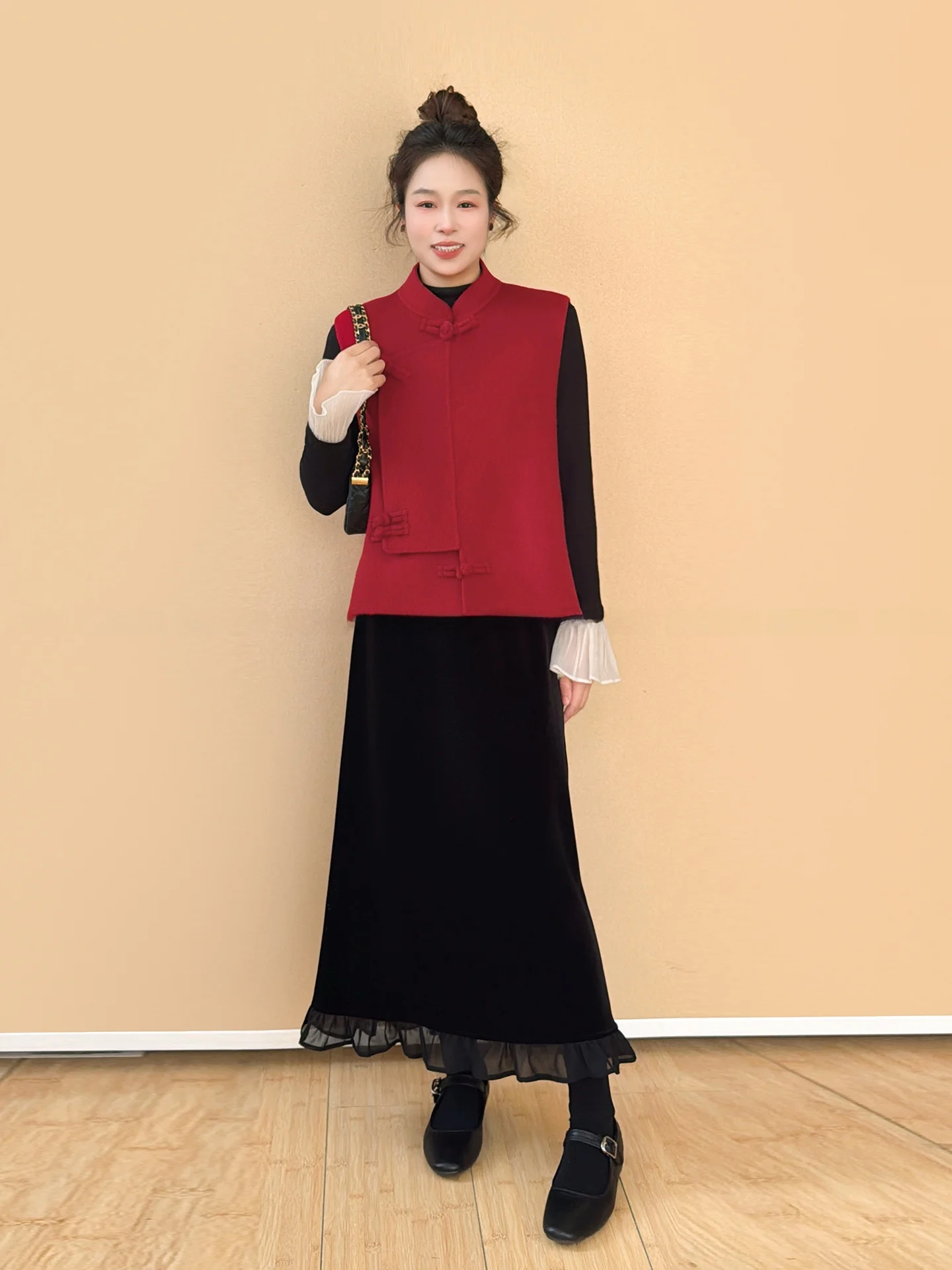 

Новая китайская женская шерстяная жилетка малого размера из двустороннего твида на пуговицах, модная зимняя короткая верхняя одежда